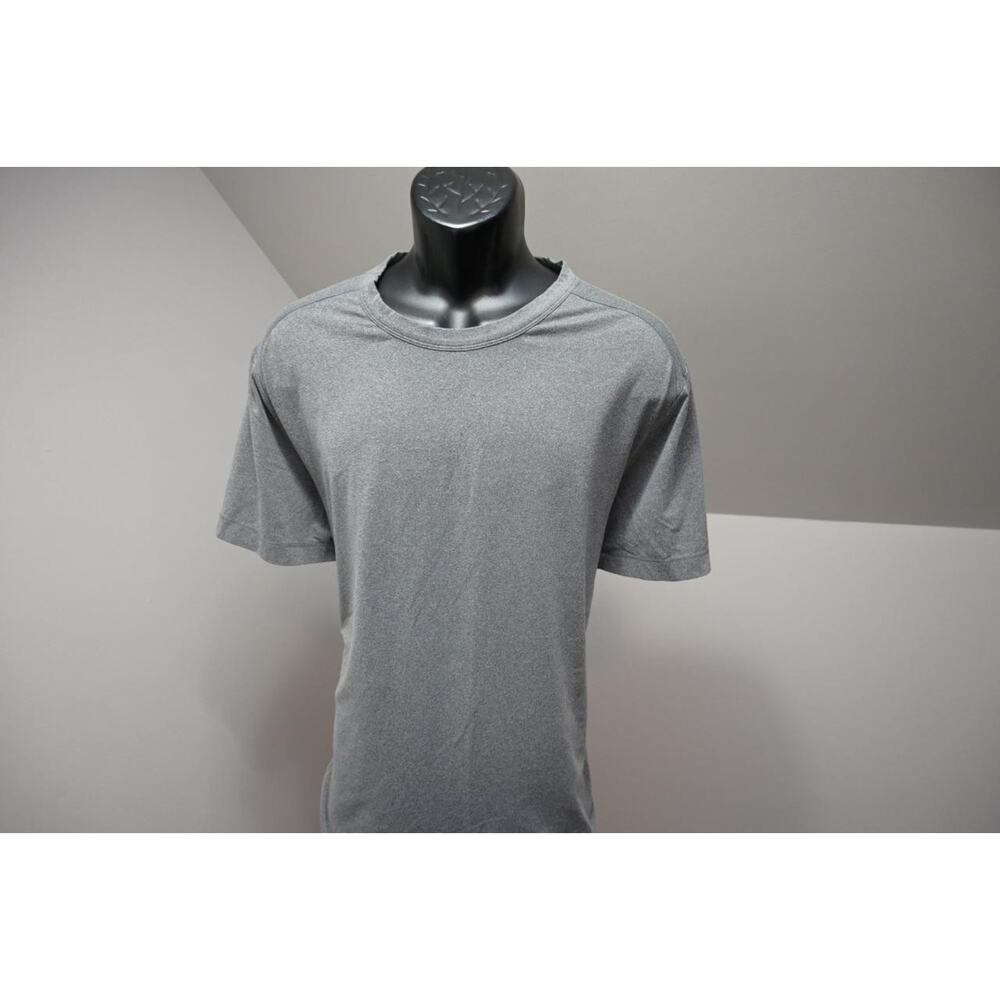 UntuckIt Gym Tee Shirt‎ Gray Wicking Stretch Short Sleeve Mens Size XL